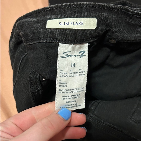 Seven7 Women's Black Flare Jeans - Picture 5 of 5